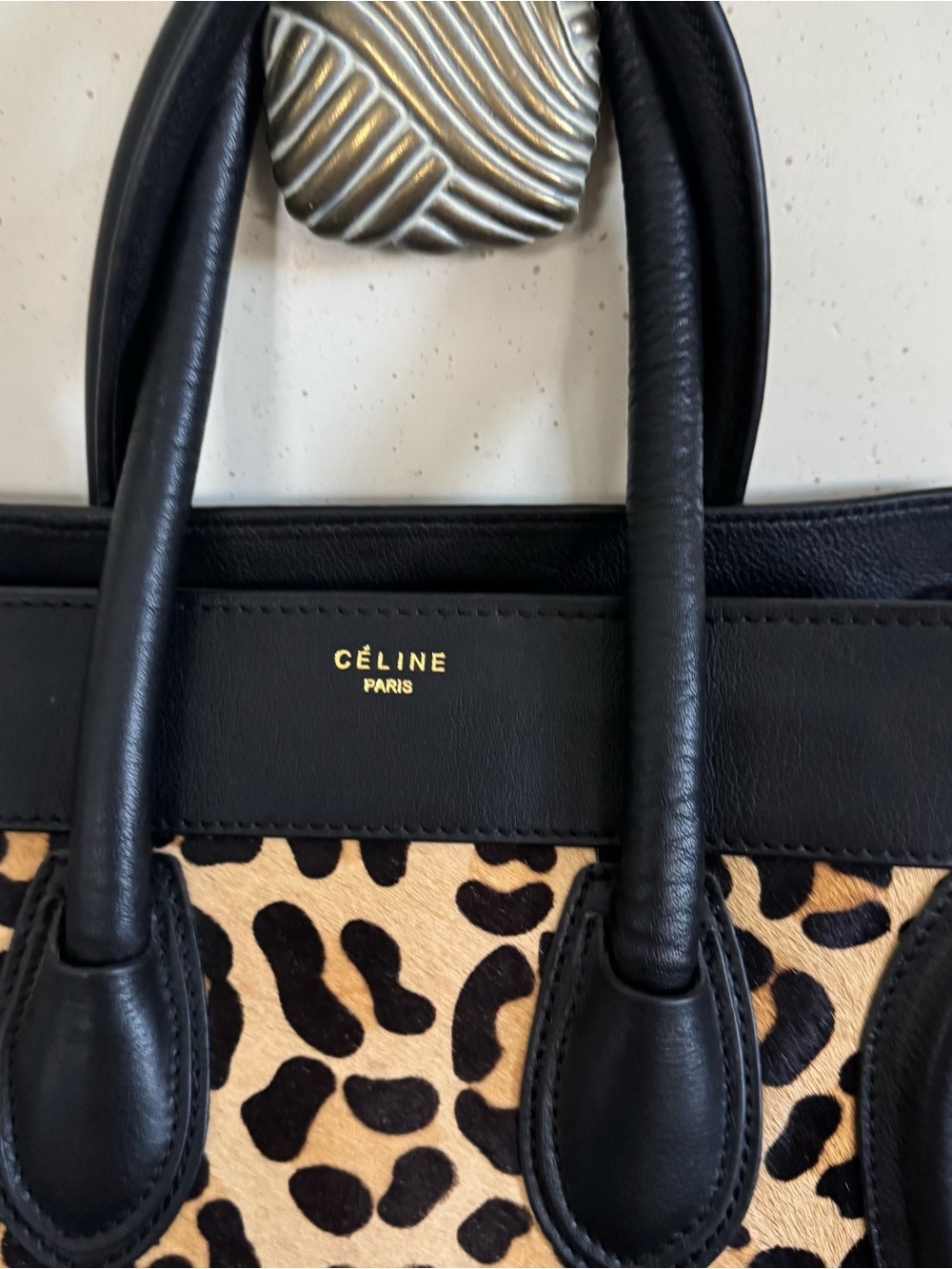 Black & Leopard Print handbag - Picture 2 of 10